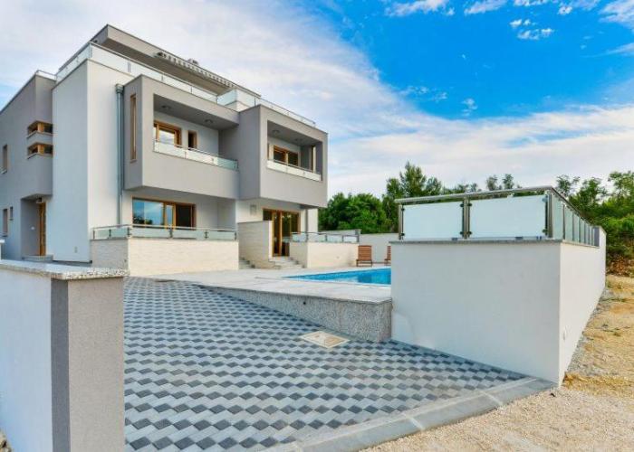 Villa with pool, 50 m from the sandy beach - ID 2209 by Traveler tourist agency Krk
