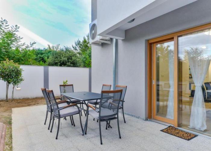 Villa with pool, 50 m from the sandy beach - ID 2209 by Traveler tourist agency Krk