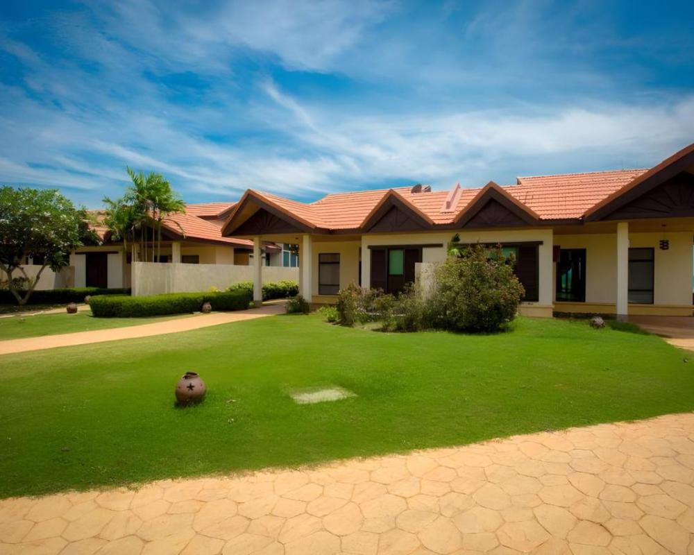 Karambunai Luxury Stay 01