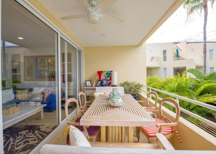 Condo Seabreeze - Beachfront Comfort in Faro de Mita