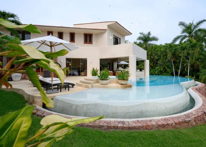 Villa Alamanda in Lagos del Mar