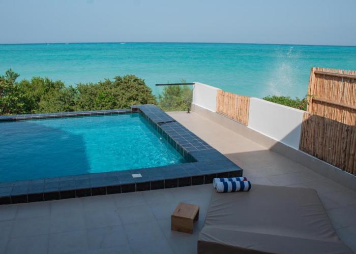 Oasis Blu Beach Resort-Adults Only
