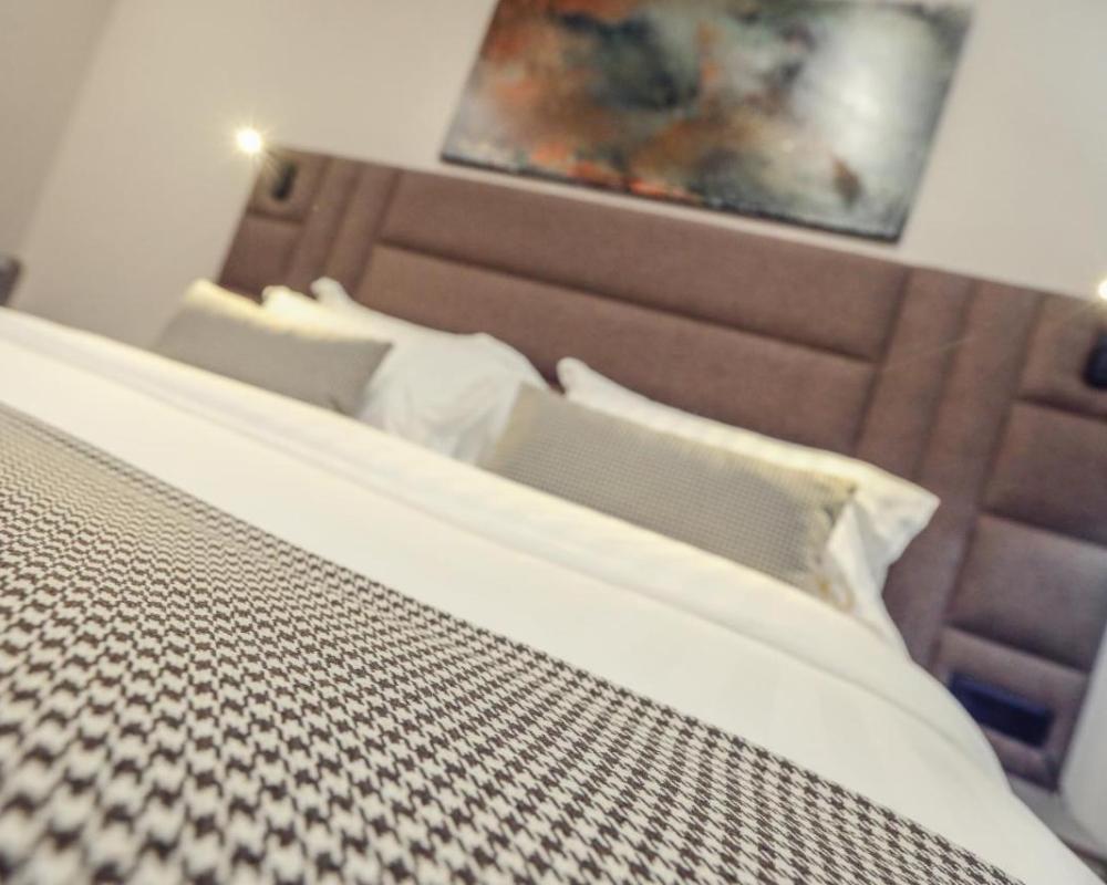 фото Hotel Dirista