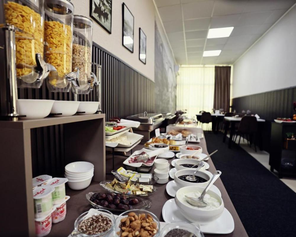 фото Hotel Dirista