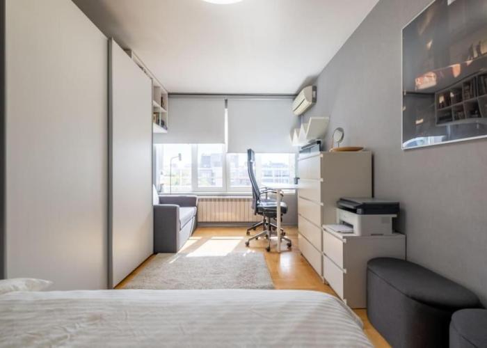 iLonka's Home 1 BDR with Workspace and Terrace
