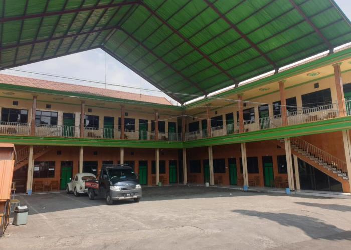 OYO 92693 Houstel Darma Syariah