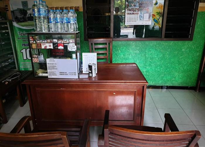 OYO 92693 Houstel Darma Syariah
