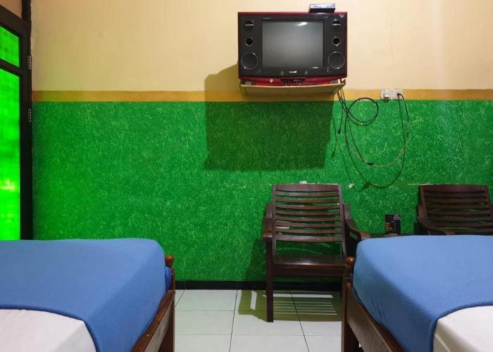 OYO 92693 Houstel Darma Syariah