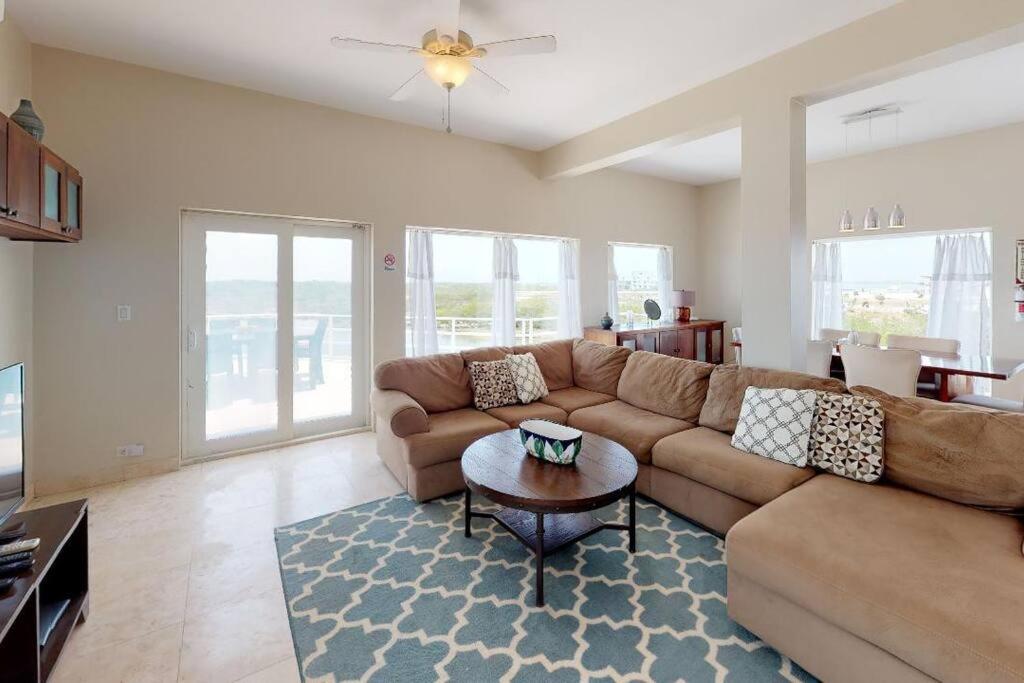 фото Villa White