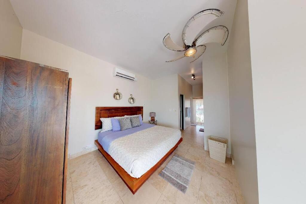 фото Villa White