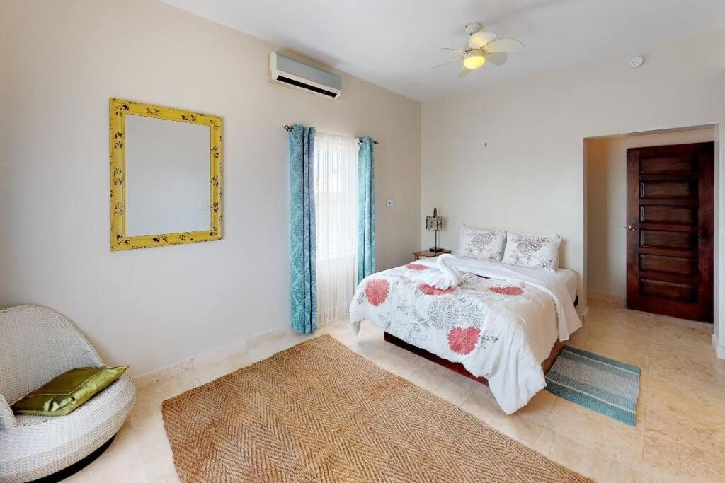 фото Villa White