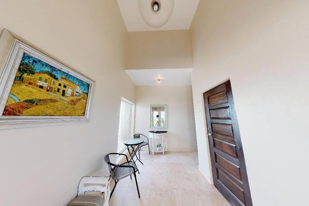 фото Villa White