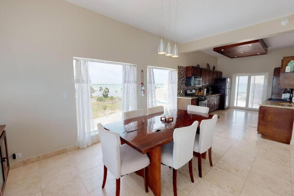фото Villa White