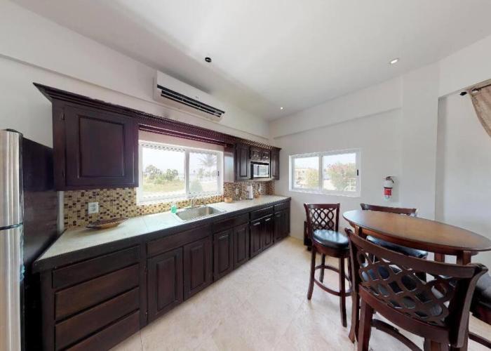 Villa White