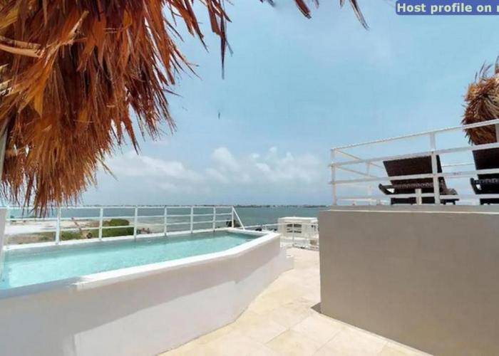 Villa White