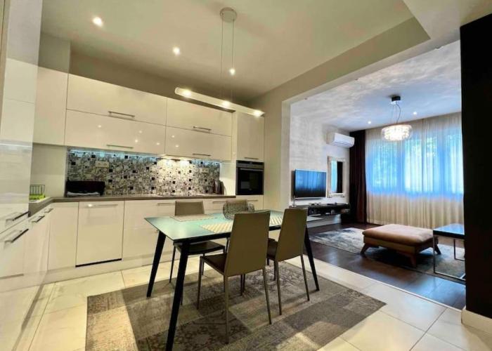 Perfectly Sumptuous Centre Apartment, 2-minute walk from Vitosha Boulevard