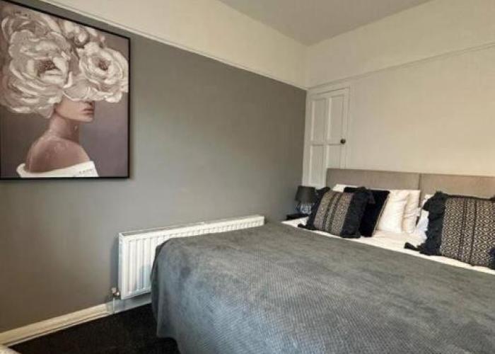 Spacious 4Bedroom House in Warrington - Sleeps 8