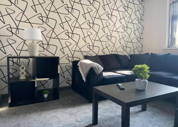 Stylish 3-Bedroom House in Warrington - Sleeps 5