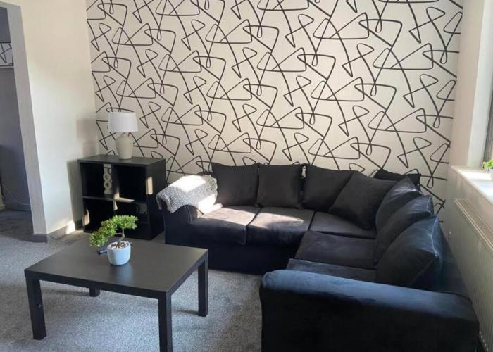 Stylish 3-Bedroom House in Warrington - Sleeps 5