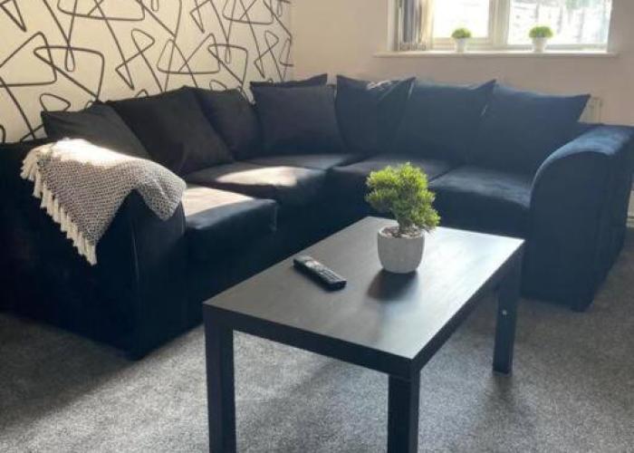 Stylish 3-Bedroom House in Warrington - Sleeps 5