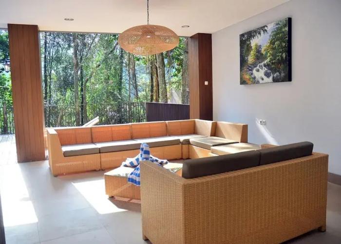 Radiance Hill View 10BR Villa with a Private heated swimming Pool