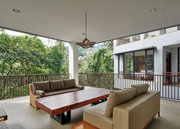 Radiance Hill View 10BR Villa with a Private heated swimming Pool