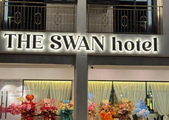 THE SWAN hotel