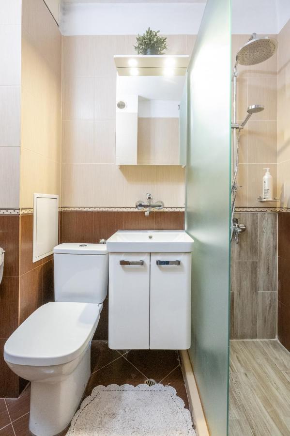 фото Megan apartment Sofia Mall center
