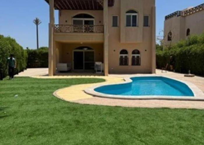 Elegant Beach Villa Sharm