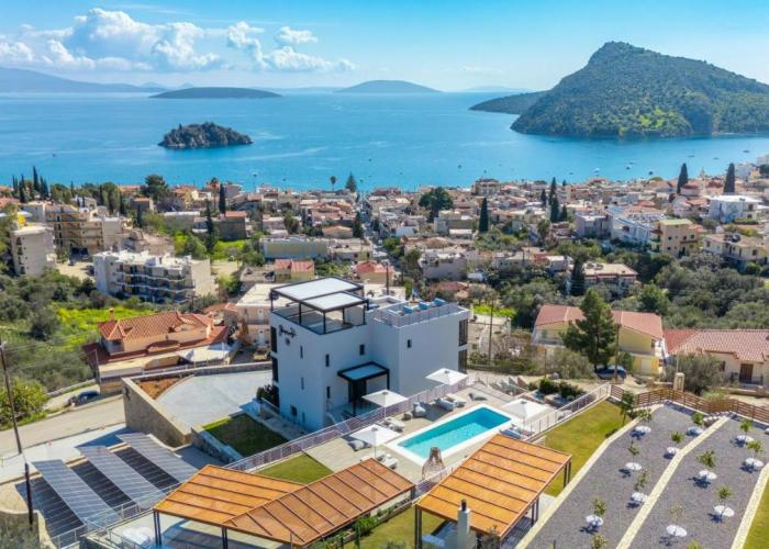 Yiannis Place