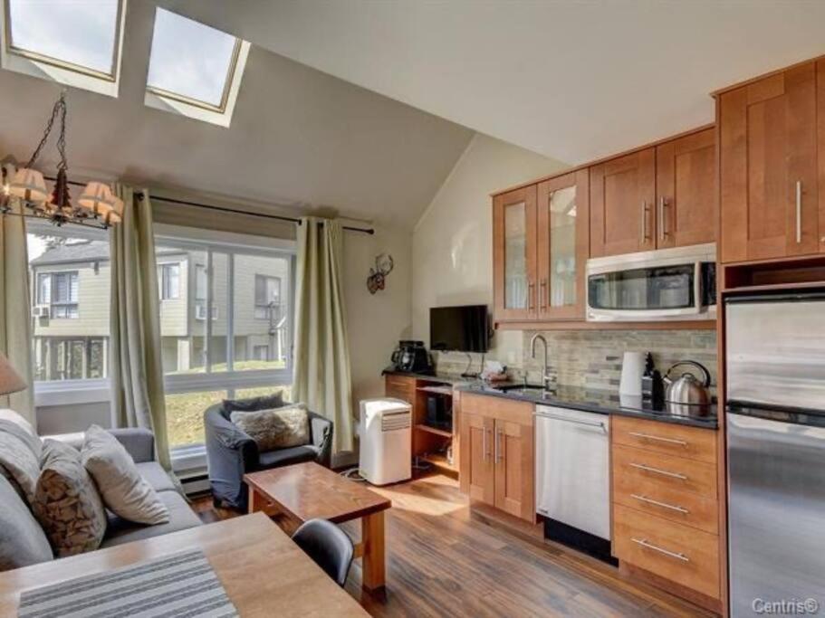 Charming Condo in the Mont Tremblant Ski Village