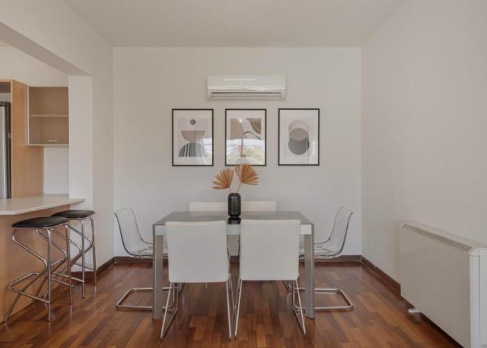 Phaedrus Living Evergreen City Flat
