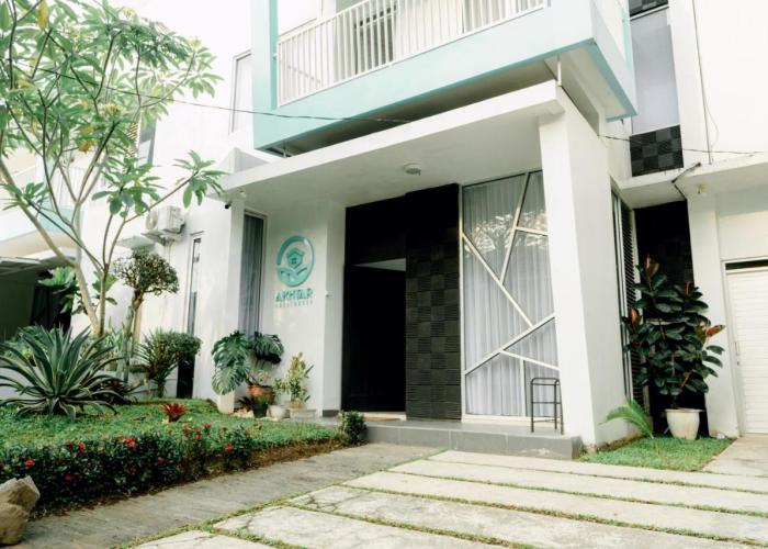 Akhtar Guest House Near Situ Gede