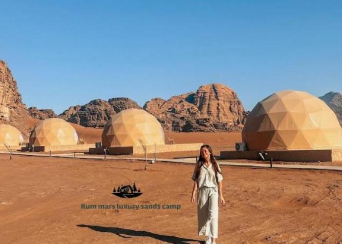 RUM MARS lUXURY SANDS BUBBLE CAMP