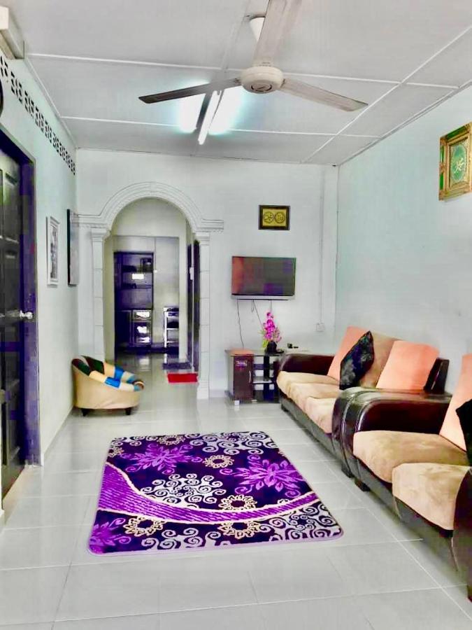 IZDiQ BATU FERINGGHI