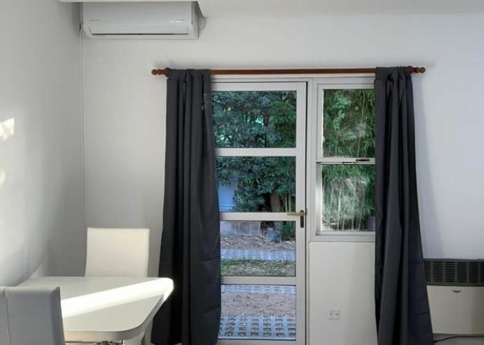 Habitación con baño privado y salida independiente