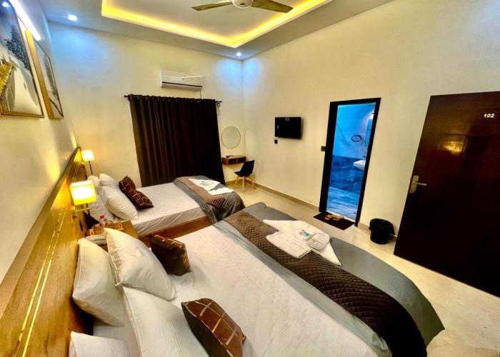 BNB Royal Inn Family-Stadium karsaz Airport Gulshan
