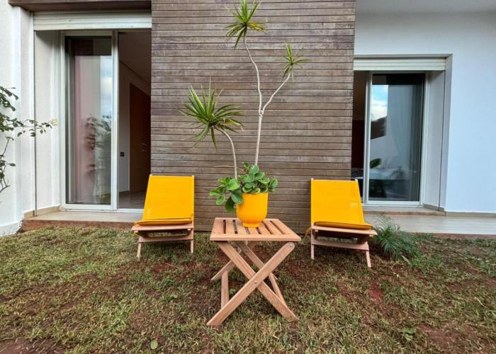 Bouskoura, appart jardin privé