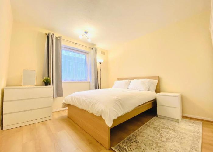 Modern two bedroom Apartment near Wembley stadium by Leda Homes