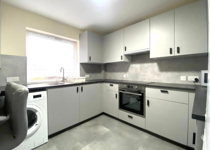 Modern two bedroom Apartment near Wembley stadium by Leda Homes