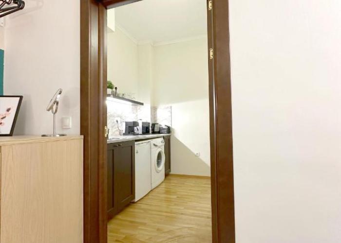 Aurora Abode - Top Center 1 BDR Fast Wi-fi