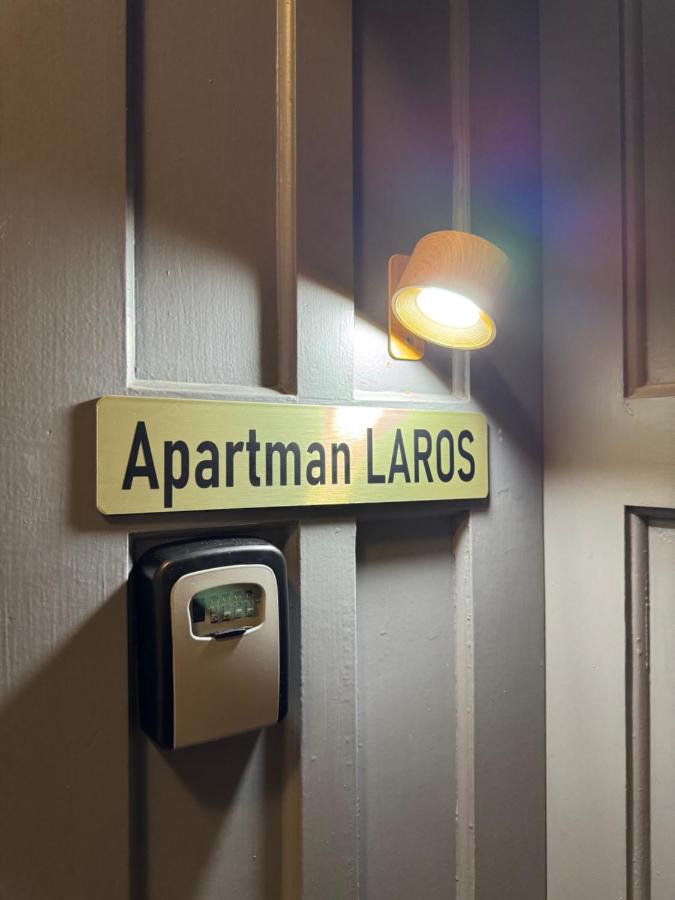 фото Apartman Laros