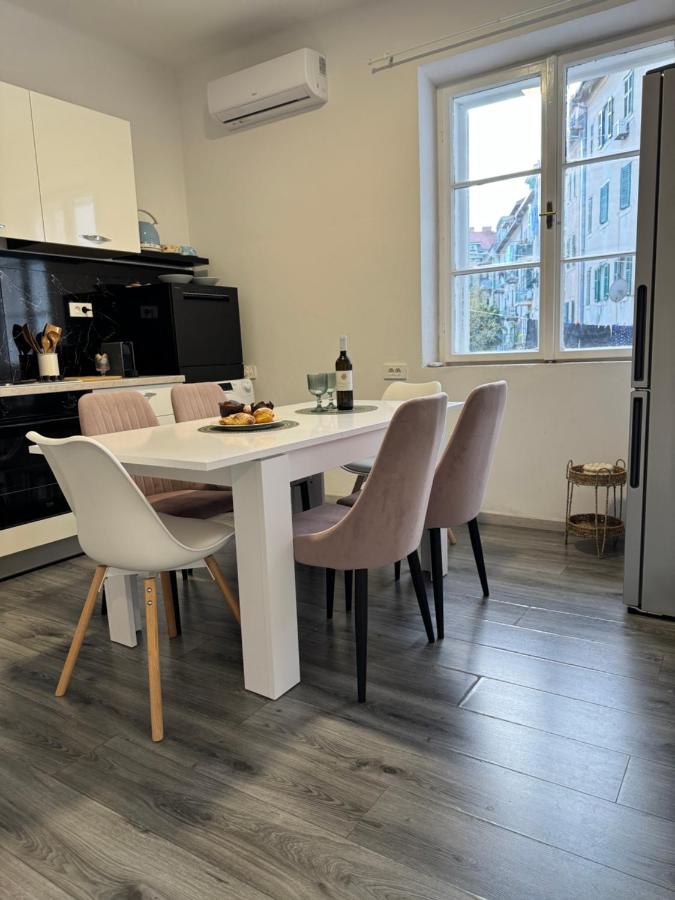 фото Apartman Laros