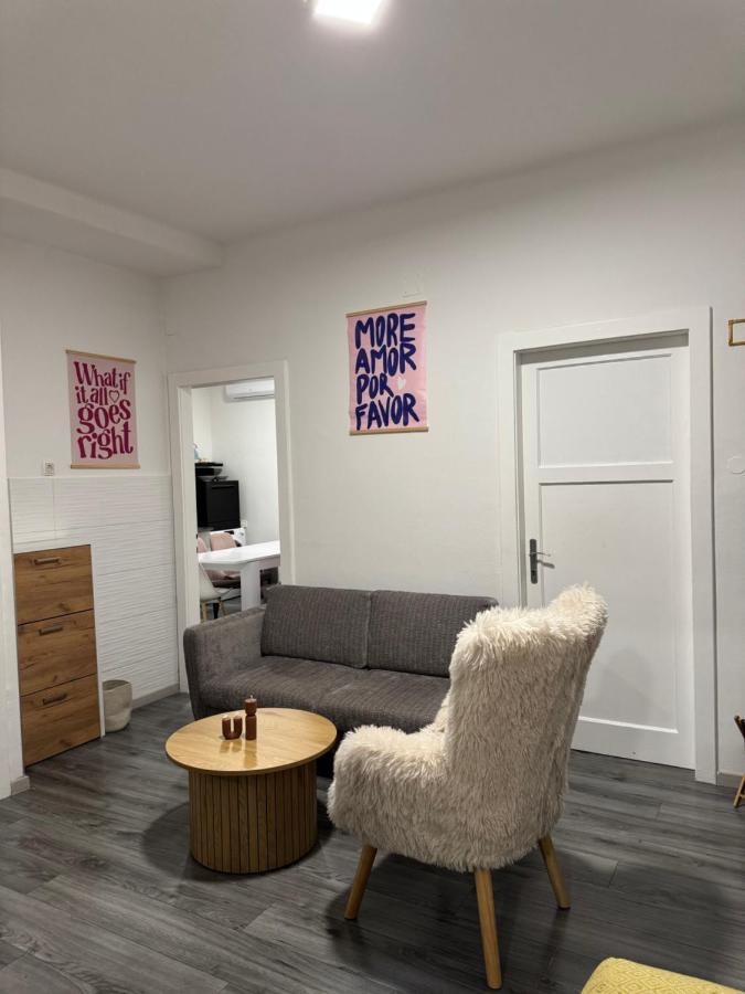 фото Apartman Laros