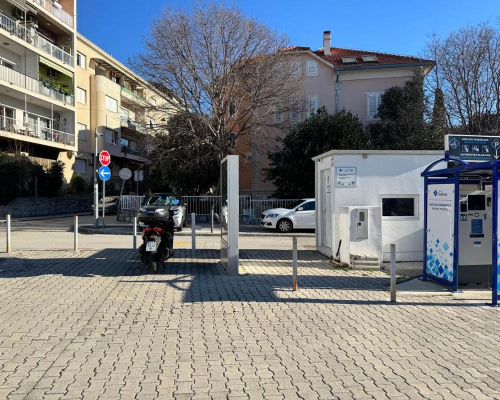 фото Apartman Laros