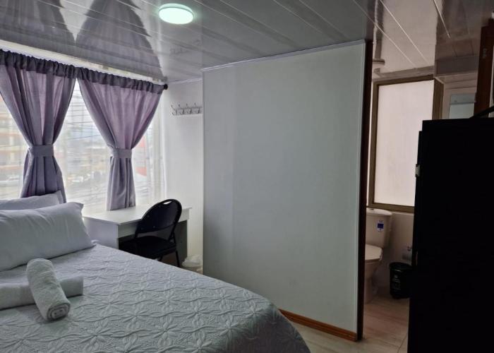 Habitación baño privado y parqueo edificio el Mirador cerca al centro de Manizales Caldas