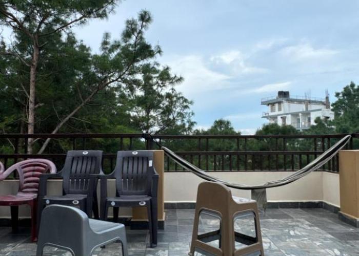 XTSY Travellers Hostel