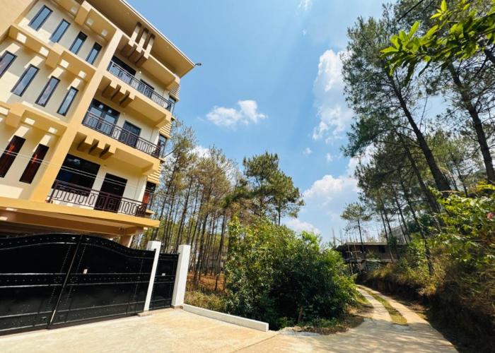 XTSY Travellers Hostel