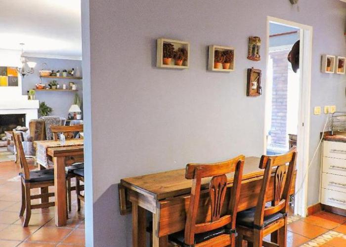 Casa con piscina privada climatizada en exclusivo Golf Country Club 1000m2
