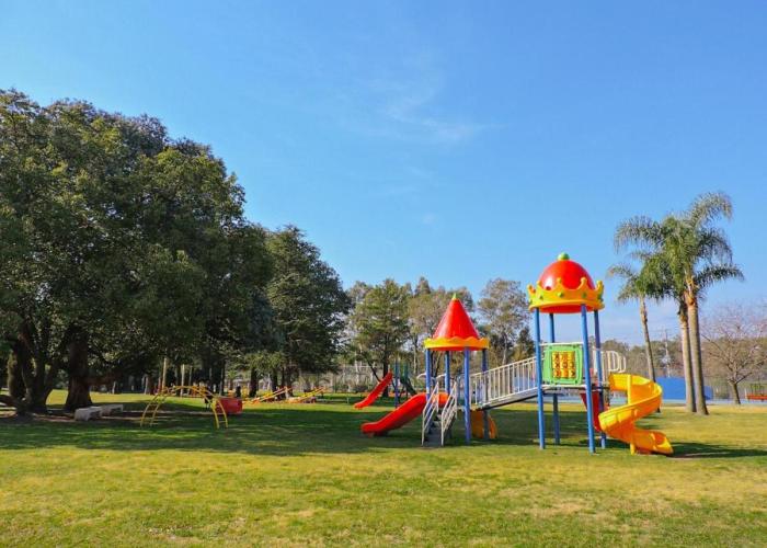 Casa con piscina privada climatizada en exclusivo Golf Country Club 1000m2